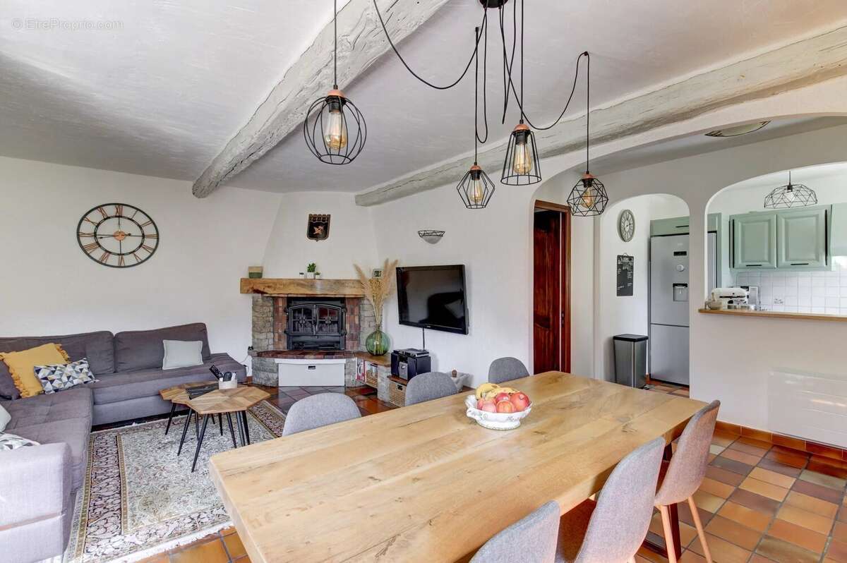 Maison à GUILLAUMES