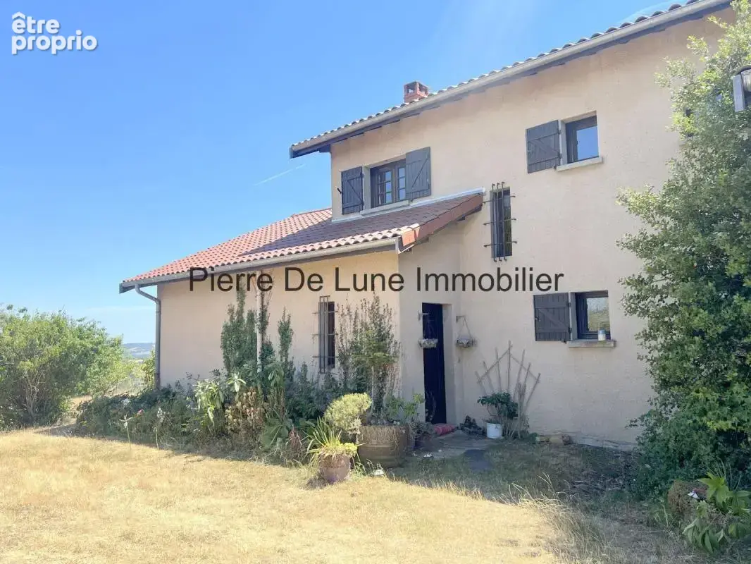 Maison 7 pièces 180 m² à vendre à Saint-Verand (69620) - photo 12