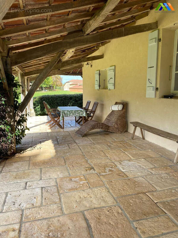 Maison 130 m² à Mirande  - photo 8