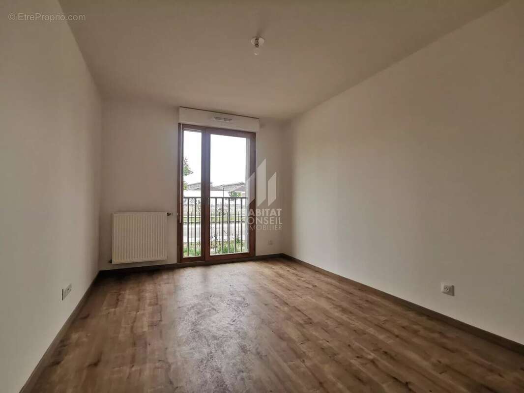 Appartement à LE PONT-DE-CLAIX