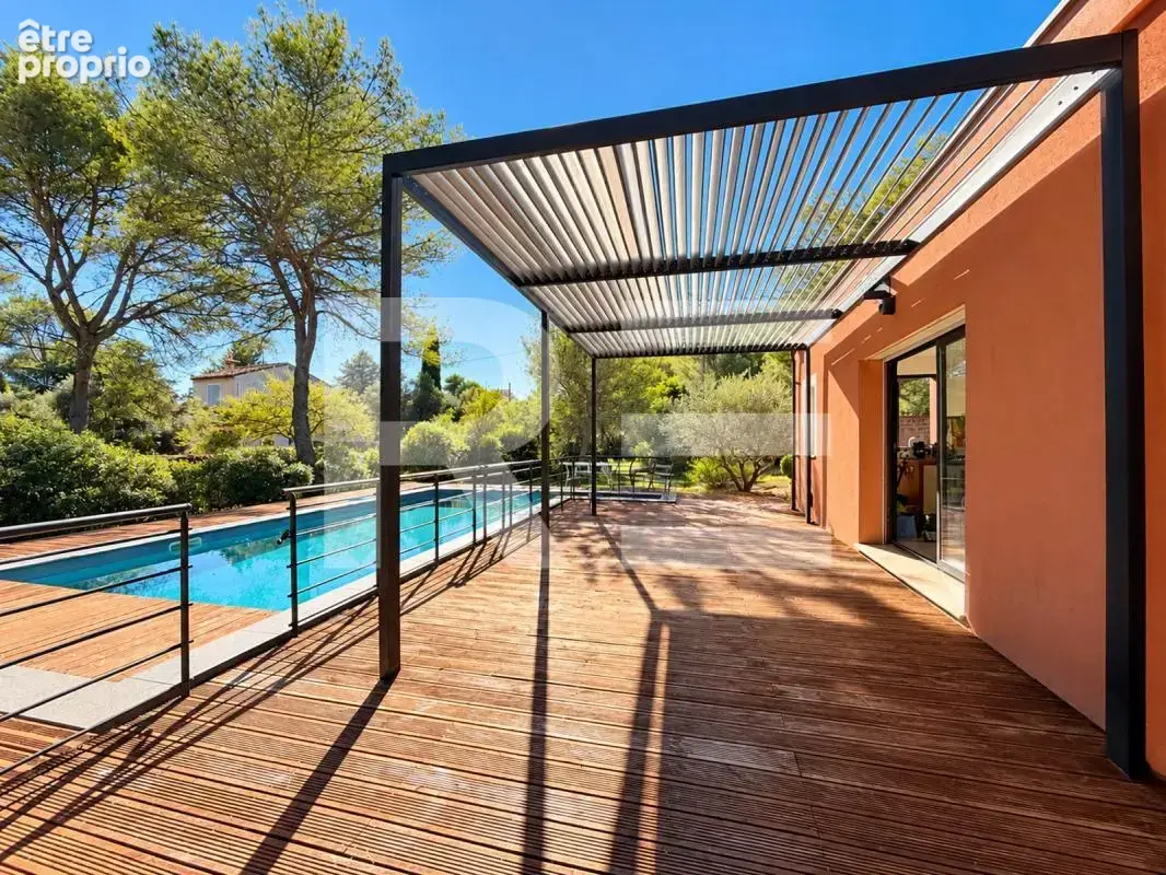 Maison 145 m² – 5 chambres, piscine, terrain de 3 858 m² - photo 10