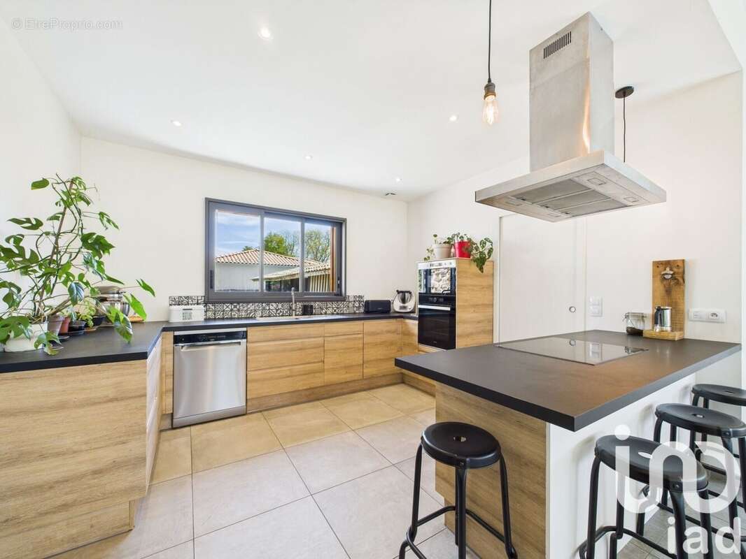 Photo 3 - Maison à SALLES