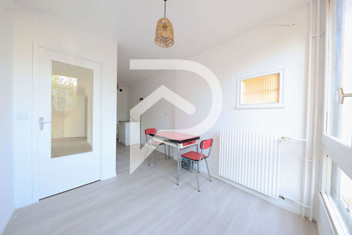 Appartement à CORBEIL-ESSONNES