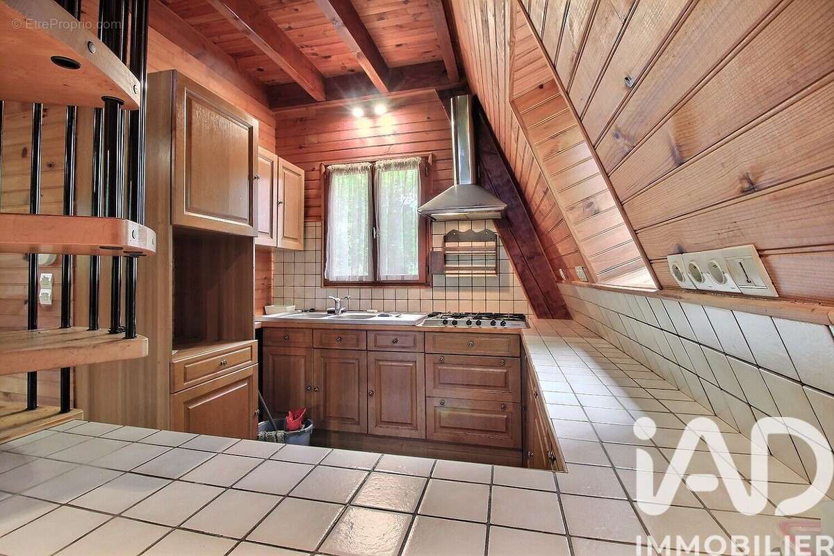 98 m² à Chard  - photo 4
