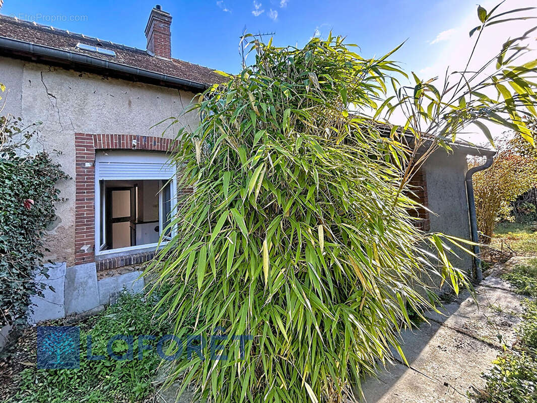 Maison à MONTIGNY-SUR-AVRE