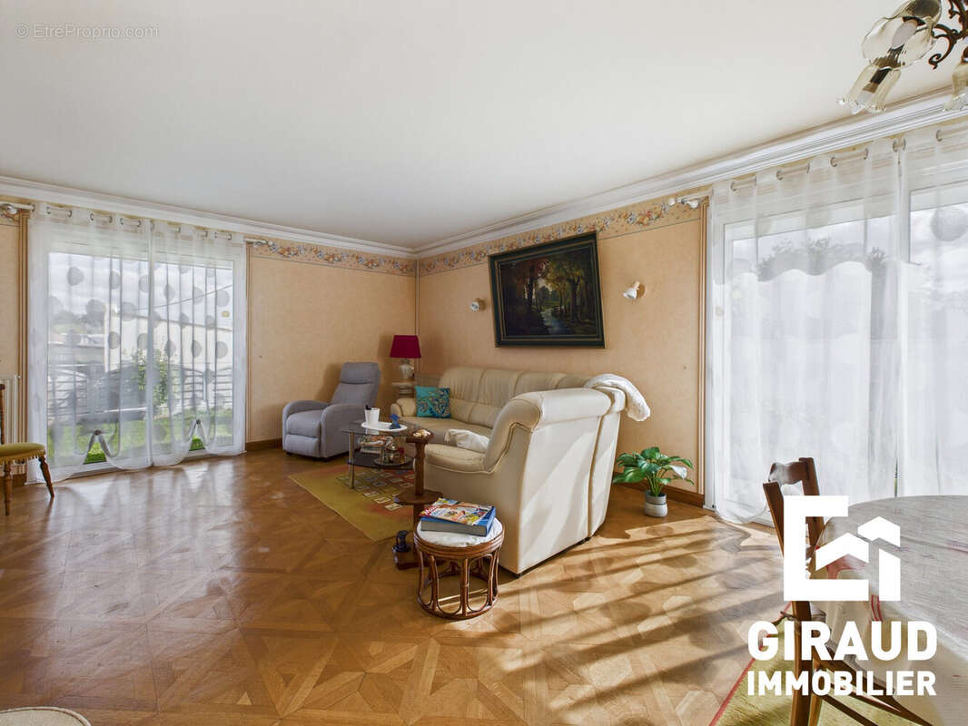 Maison à MOUILLERON-EN-PAREDS