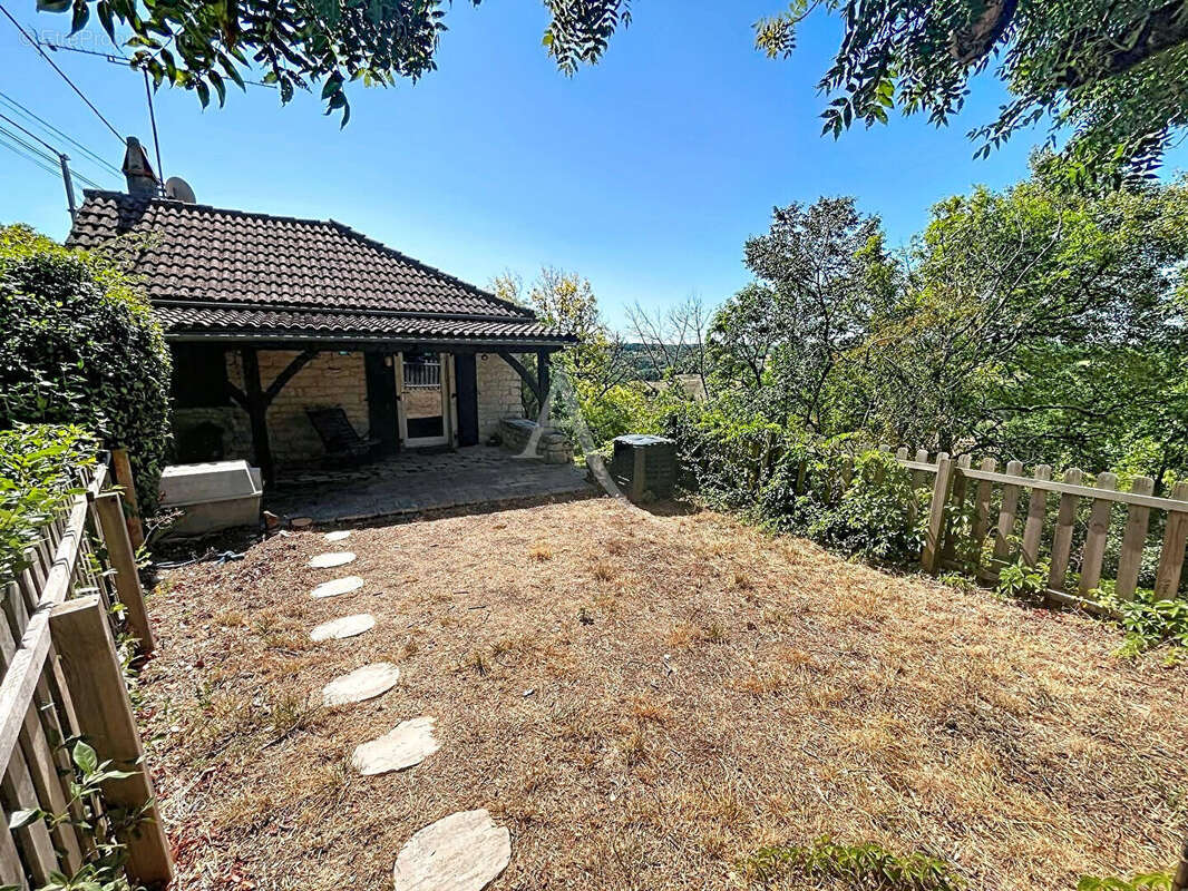 Jolie maison en pierre restaurée de 3 chambres avec vue - photo 2