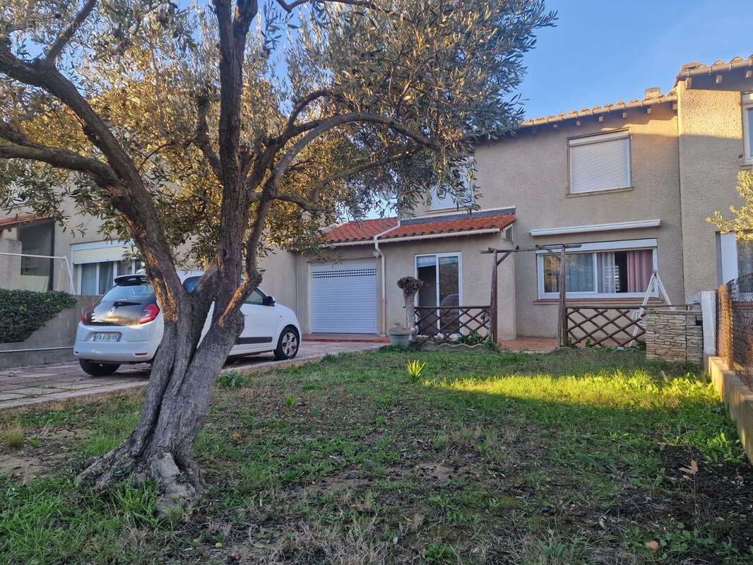 Maison à COURSAN