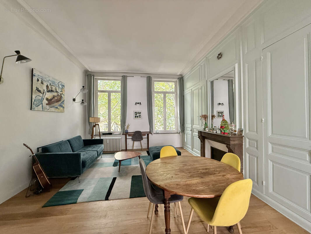 Appartement T3 - 83,38 m2 - Parc Jean Baptiste Lebas - photo 2