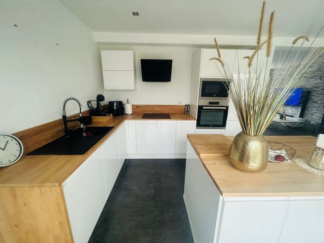 Maison à CAMPHIN-EN-CAREMBAULT