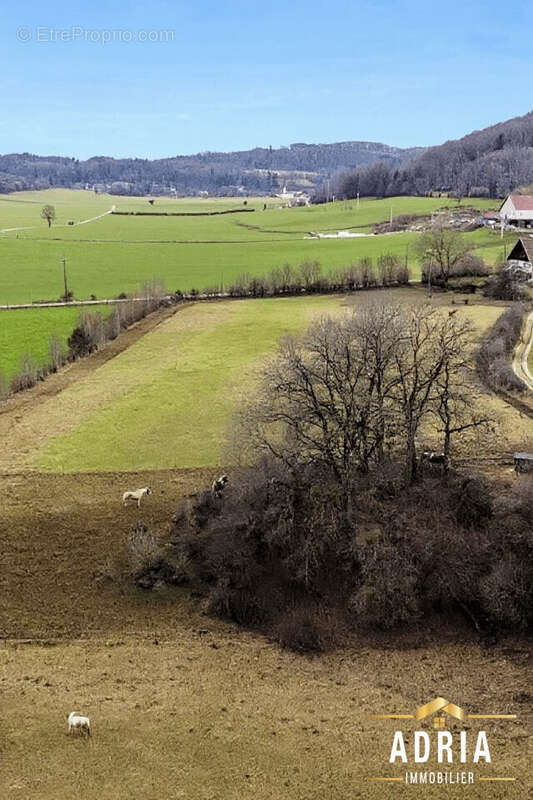 Maison à LES TERRES-DE-CHAUX