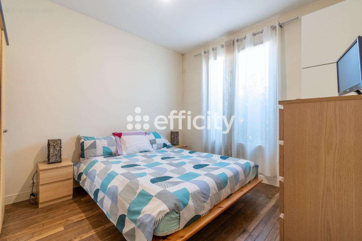 Maison à VILLENEUVE-LE-ROI