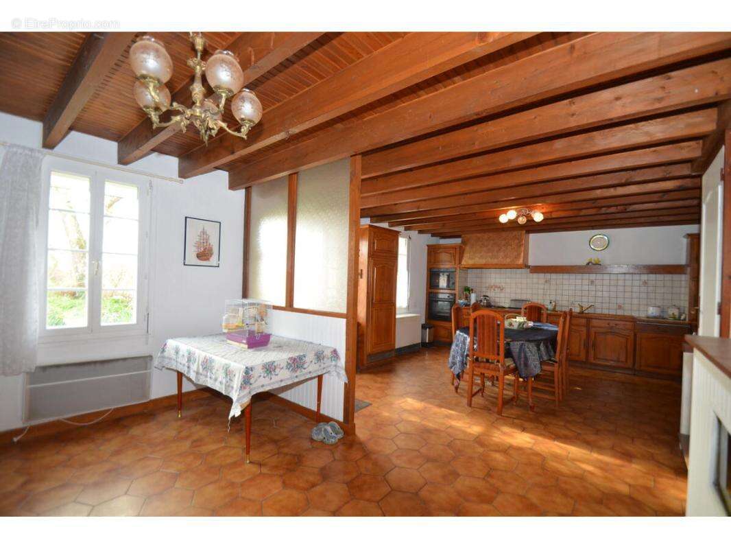 Maison à LE PIZOU