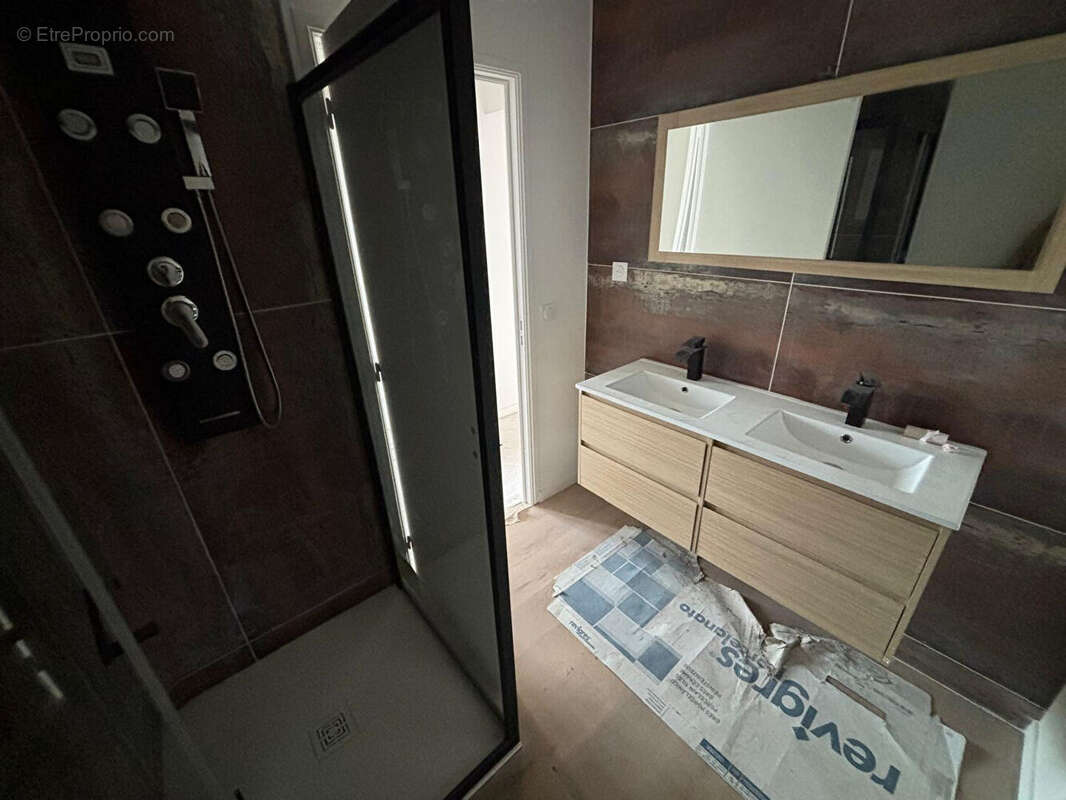 Appartement à HOUILLES