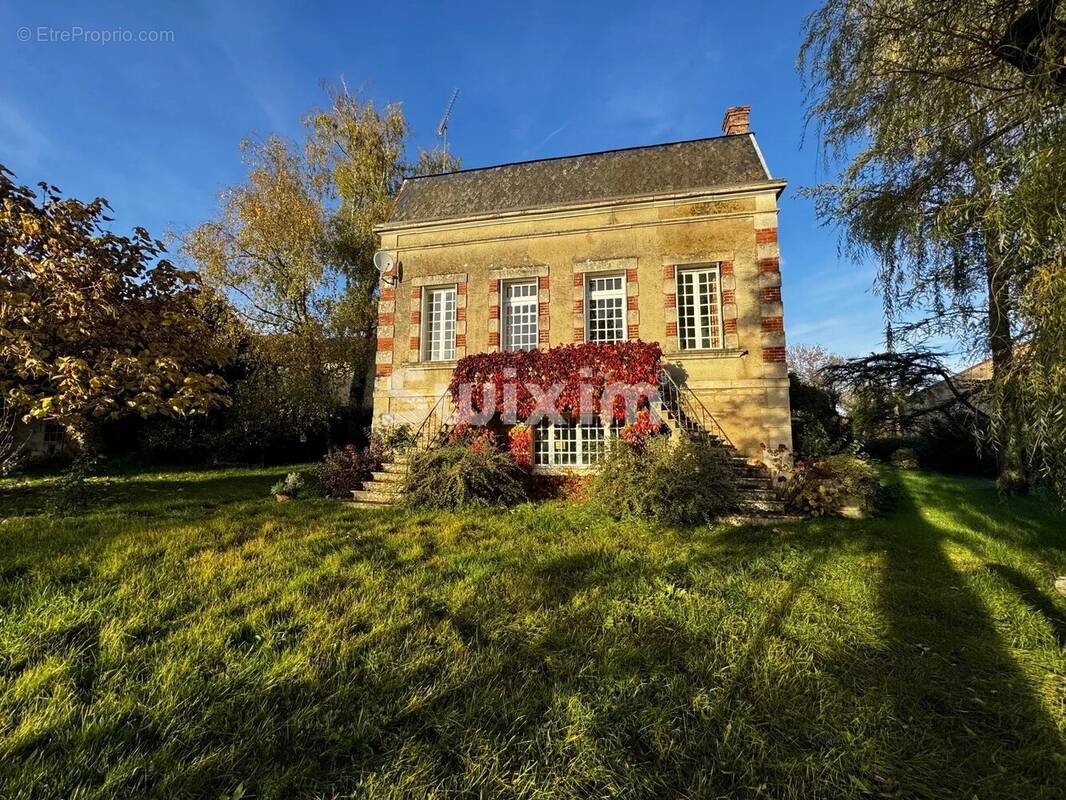 Maison à AVALLON