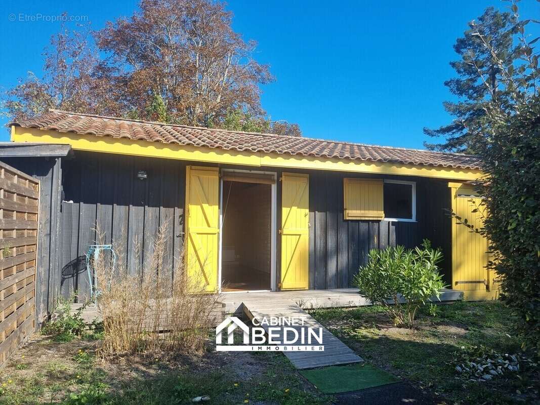 Appartement à ARES