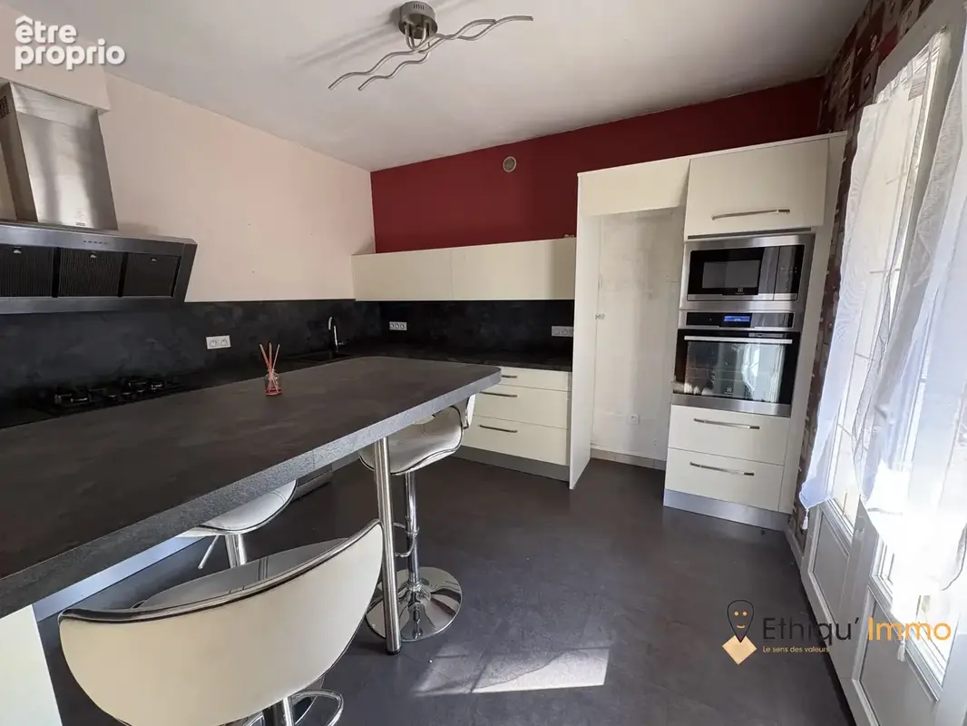 Maison 6 pièces 118 m² à vendre à Longpre-Le-Sec (10140) - photo 5