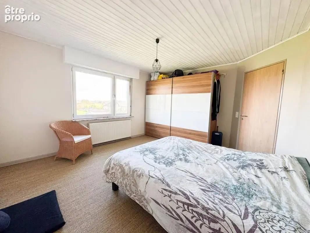 Maison de plain-pied, 117 m², terrain de 33 ares et vue sur la rivière Le Val-de-Guéblange - photo 4