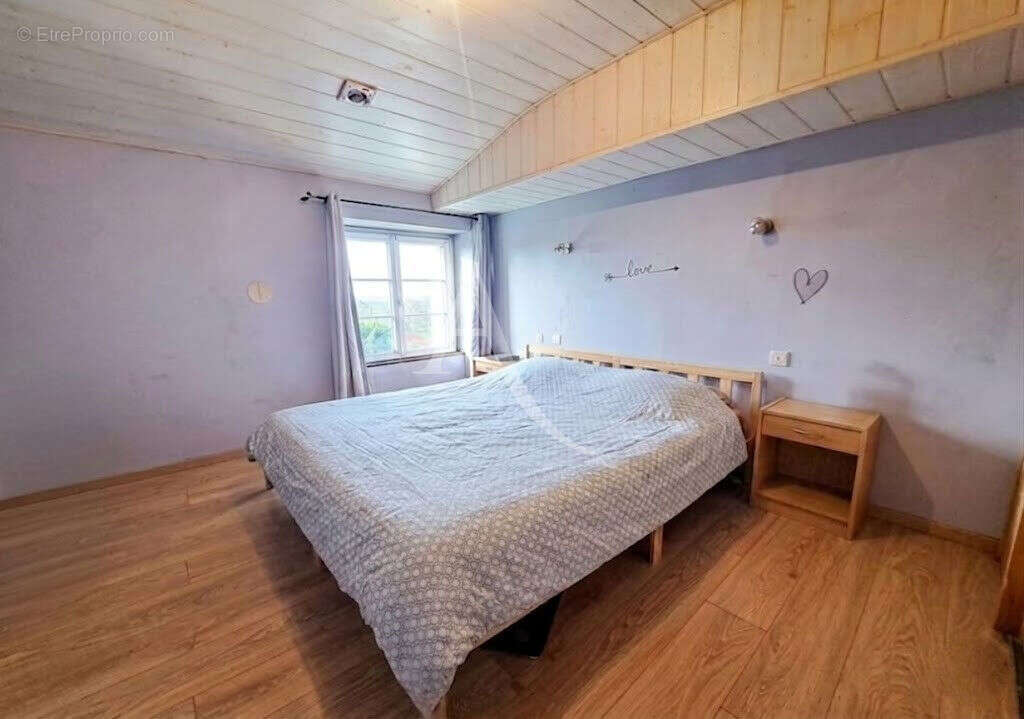 Maison à LES HERBIERS