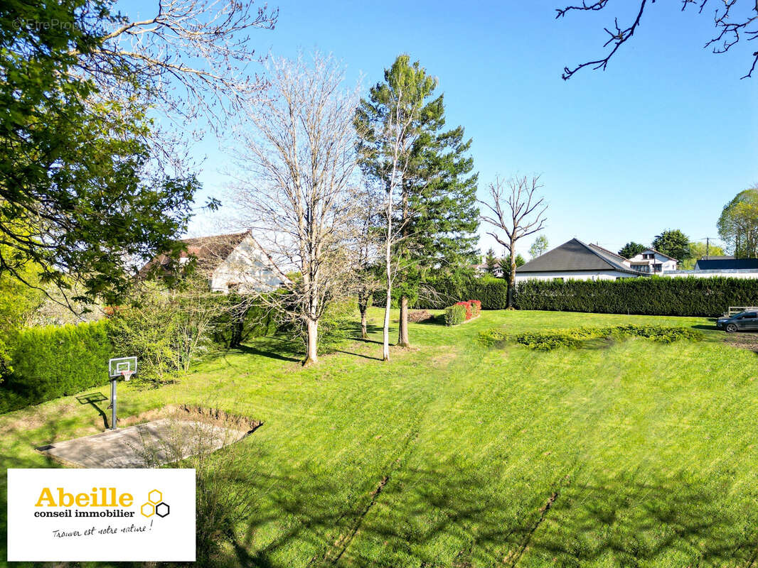 Terrain à SAINT-CHERON