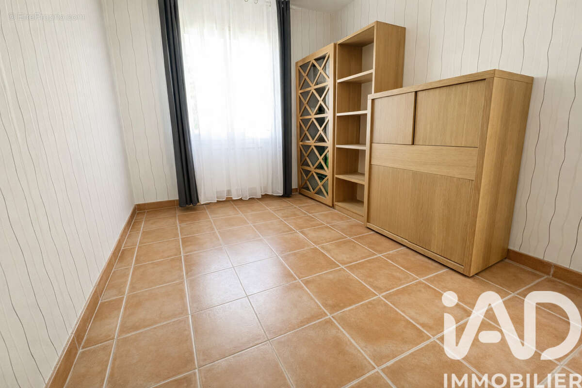 Maison 140 m² à Domats  - photo 9