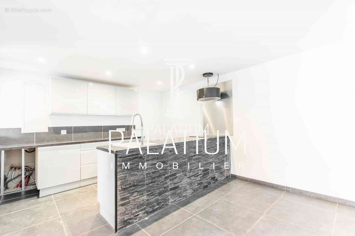 Maison à SAINT-JULIEN