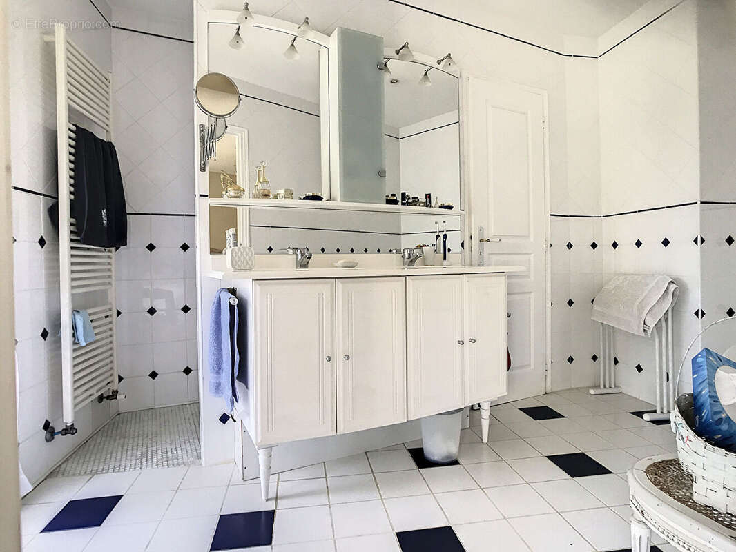 Maison à ROCHEFORT-DU-GARD