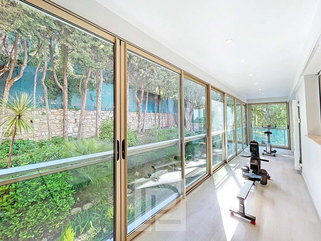 Appartement à LE CANNET