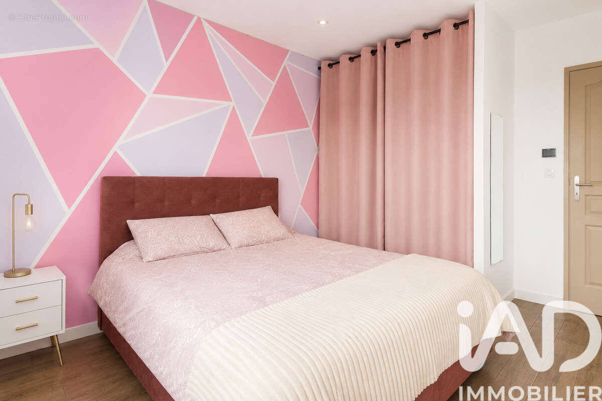 Maison 237 m² à Bages  - photo 6