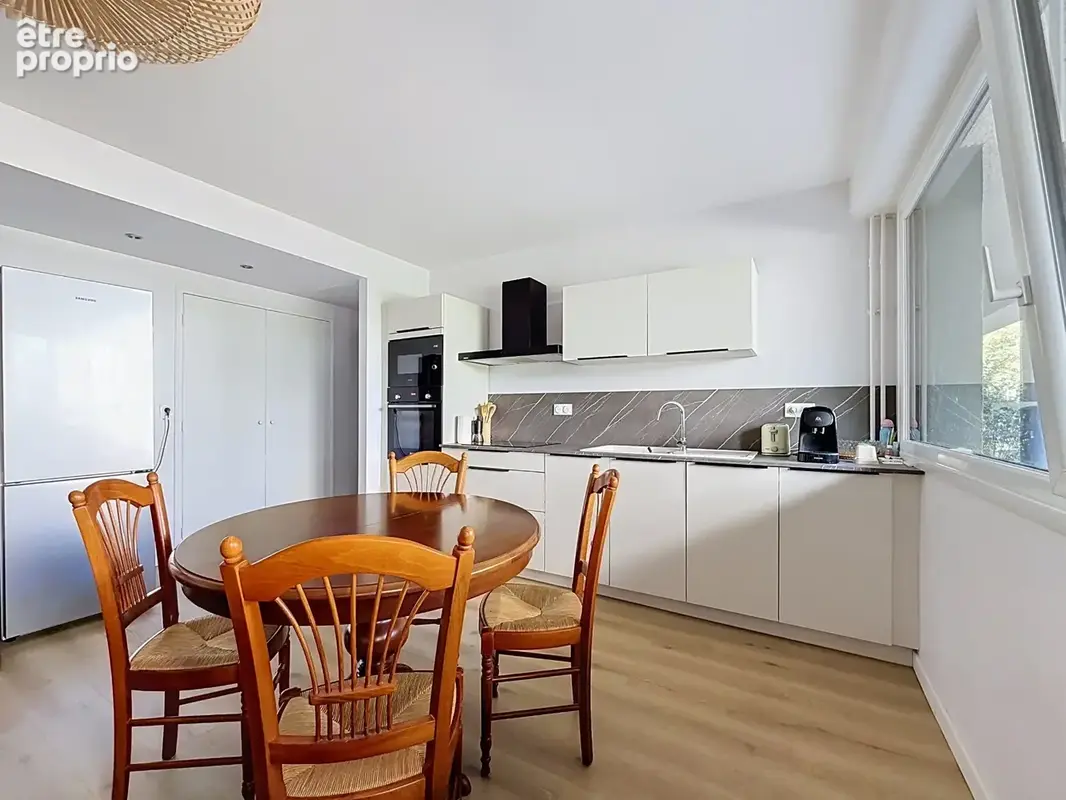 Appartement à SAINT-CYR-SUR-LOIRE