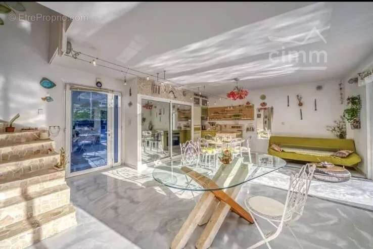 Maison à MONTBONNOT-SAINT-MARTIN