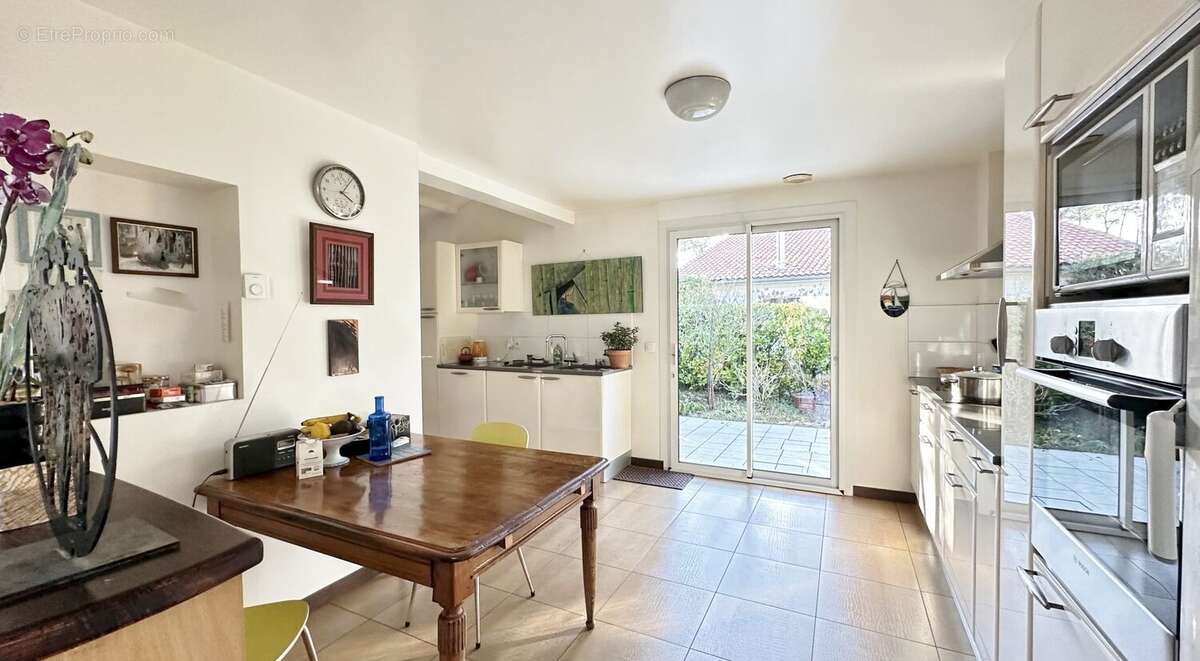 Maison landaise de type t7 de 140 m2 proche du golf - photo 13
