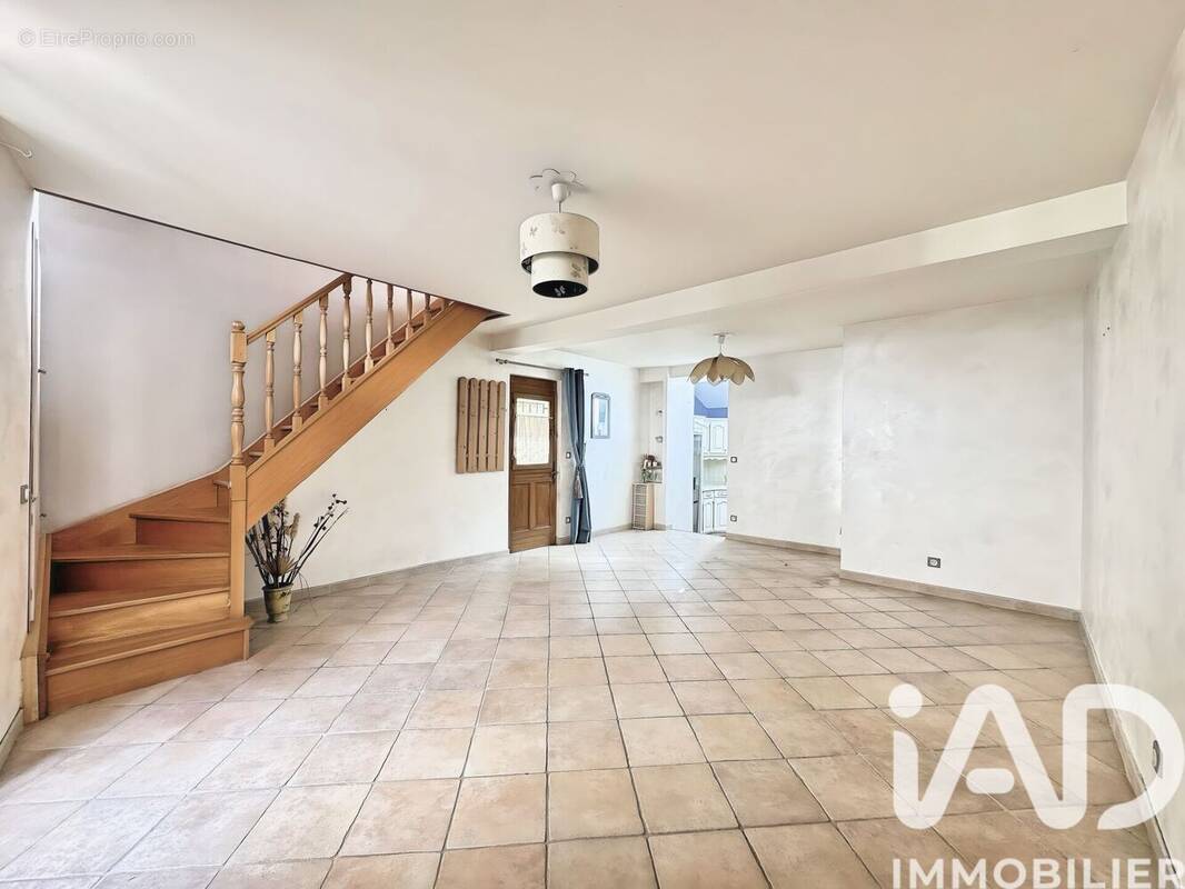 Photo 1 - Appartement à LEUVILLE-SUR-ORGE