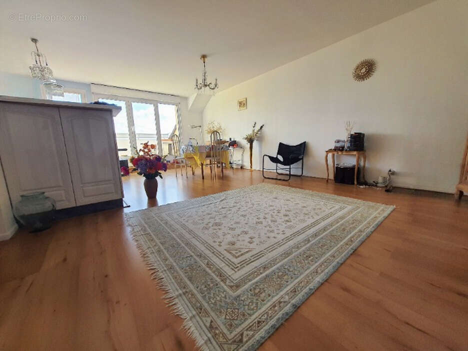 Appartement à VILLABE