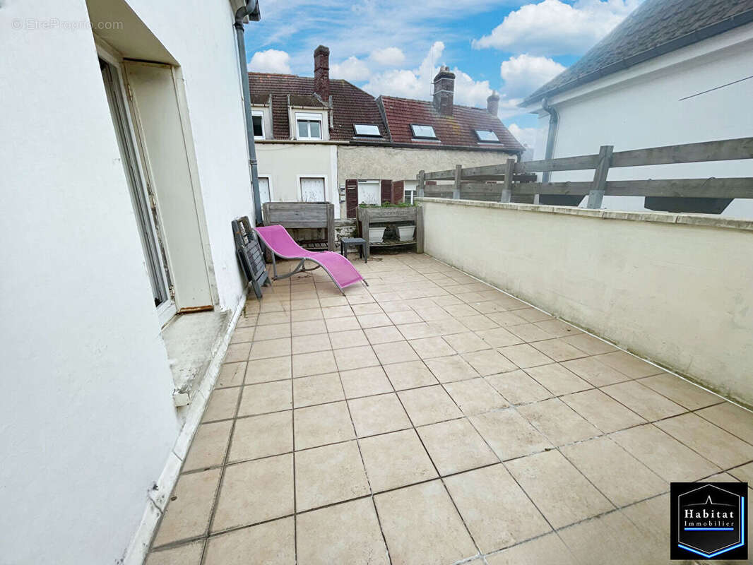 Maison à NANTEUIL-LE-HAUDOUIN