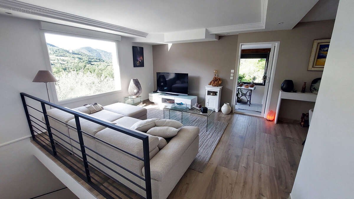 Maison à SAHUNE