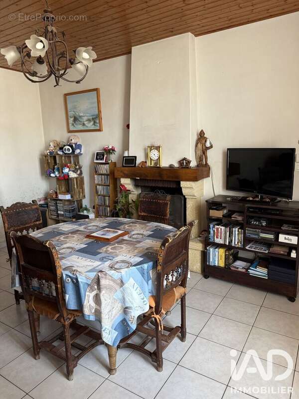 Photo 3