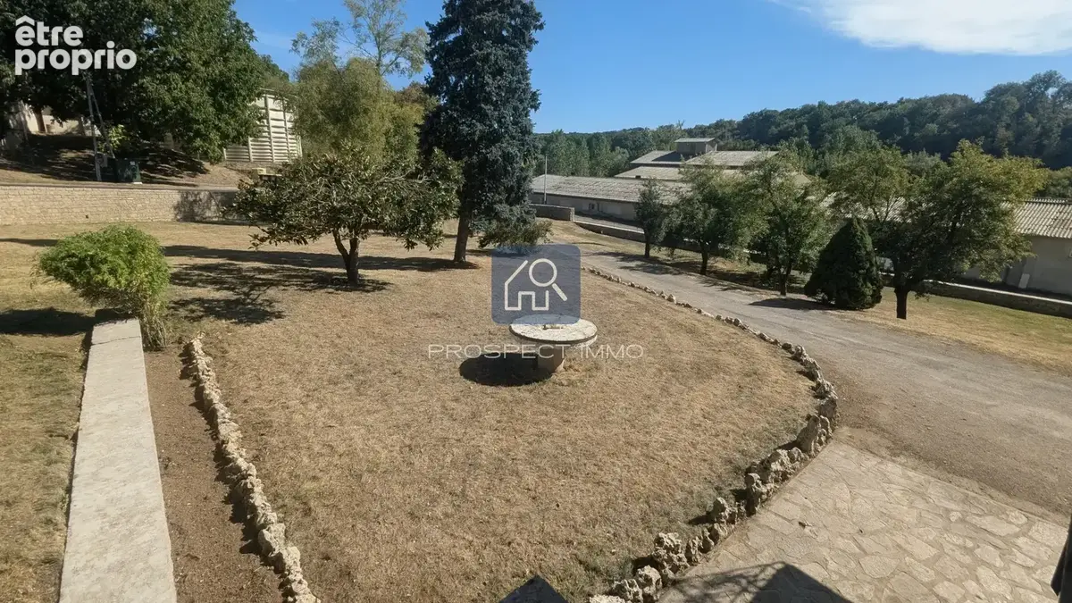 Maison T7 avec terrain et garage - photo 6