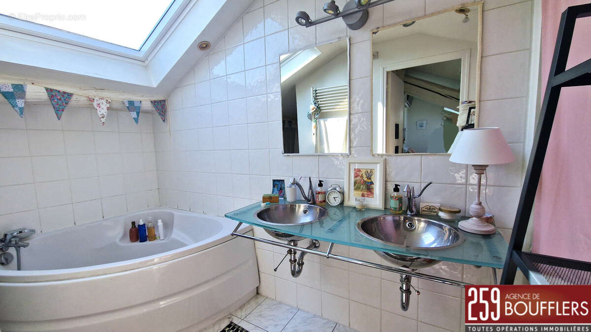 Grand appartement nancy/faubourg des trois maisons - photo 12
