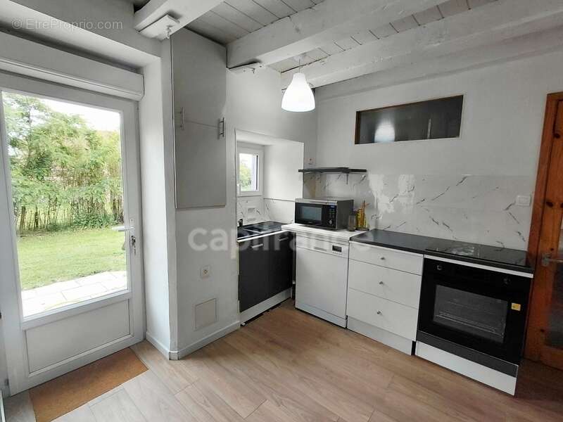 Maison en pierre 115m2 4 pièces ADRIERS (86) - photo 5