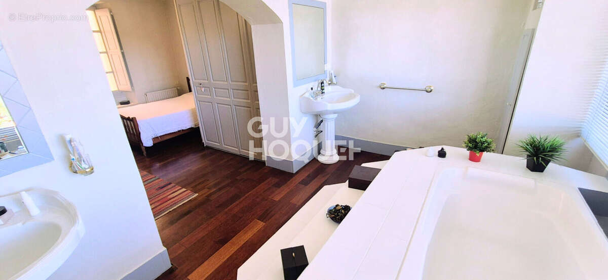 Maison à BOUC-BEL-AIR