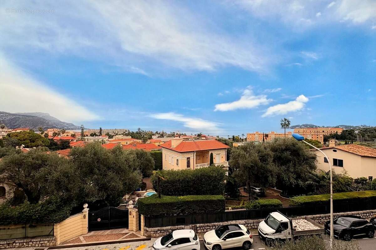 Appartement à BEAULIEU-SUR-MER