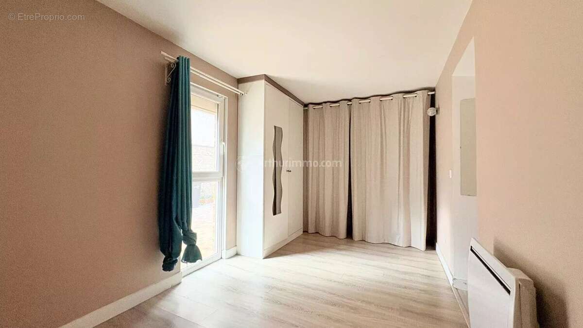 Appartement à FONTENAY-TRESIGNY