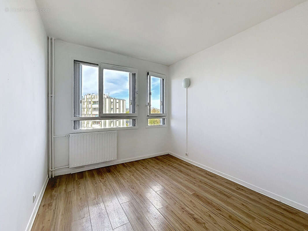 Appartement à SARTROUVILLE