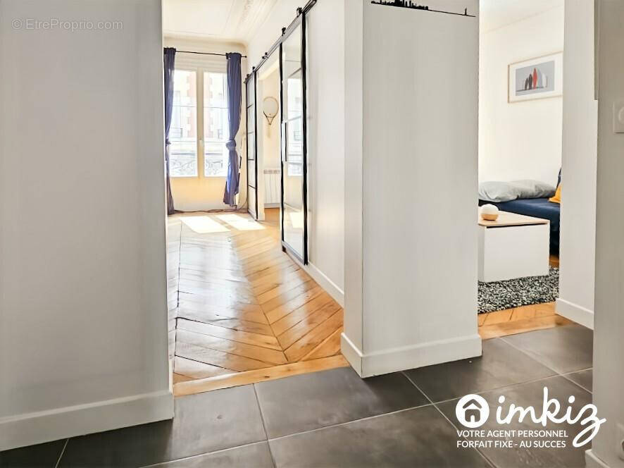 Appartement à PARIS-17E