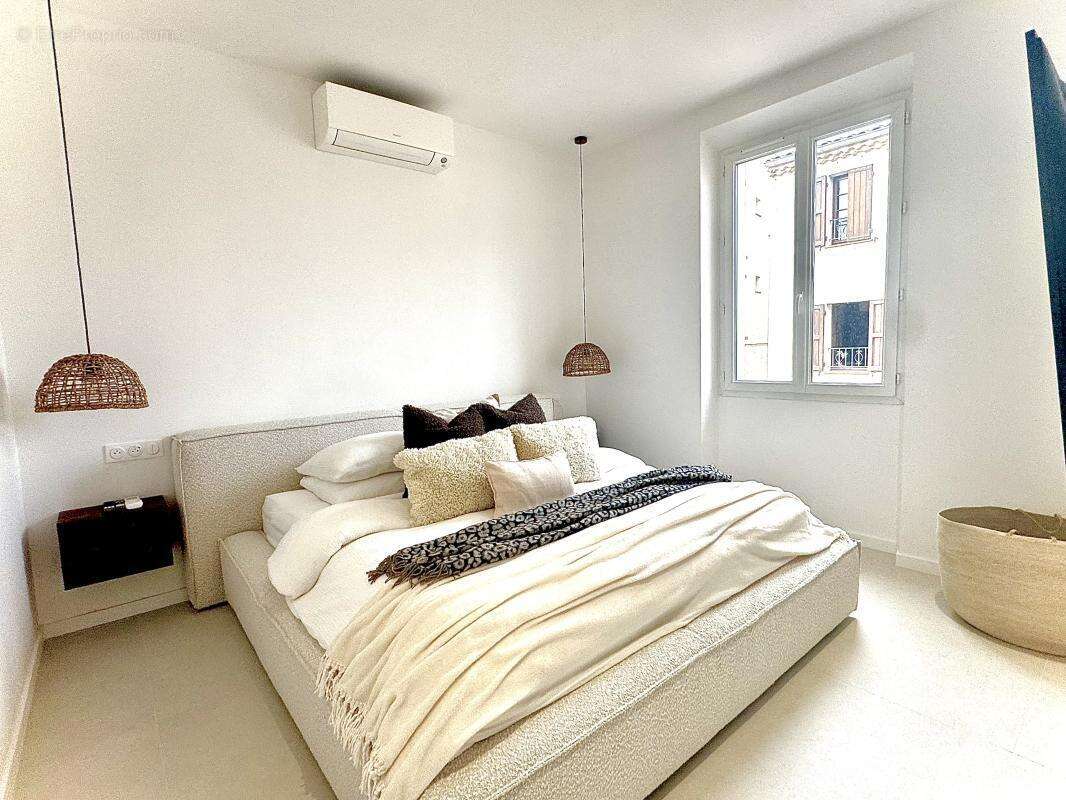 Appartement à LA COLLE-SUR-LOUP