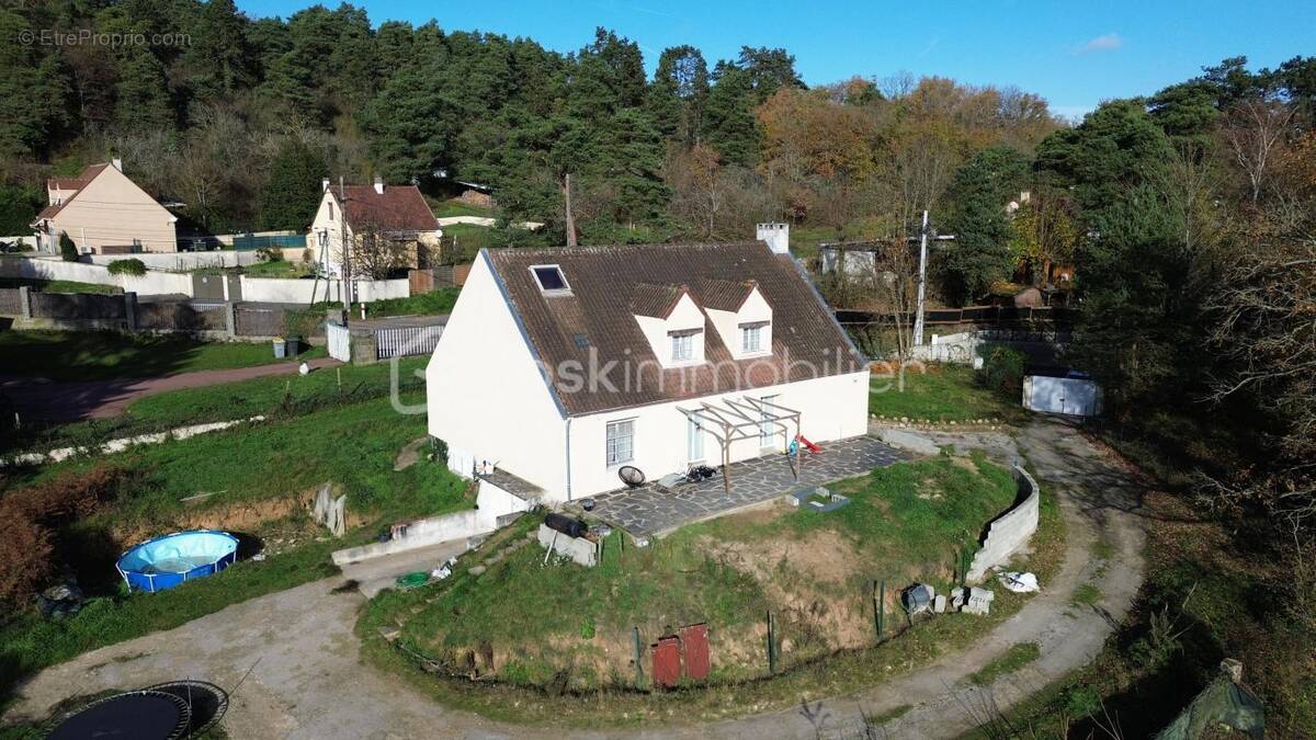 Maison à VILLECONIN