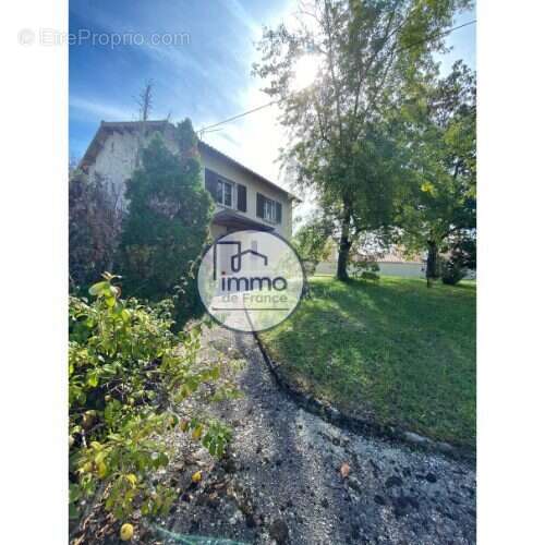 Maison à SAINT-CLAIR-DU-RHONE