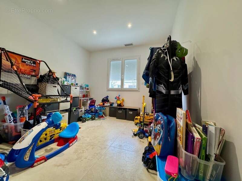 Maison à SAINT-CHRISTOL-LES-ALES