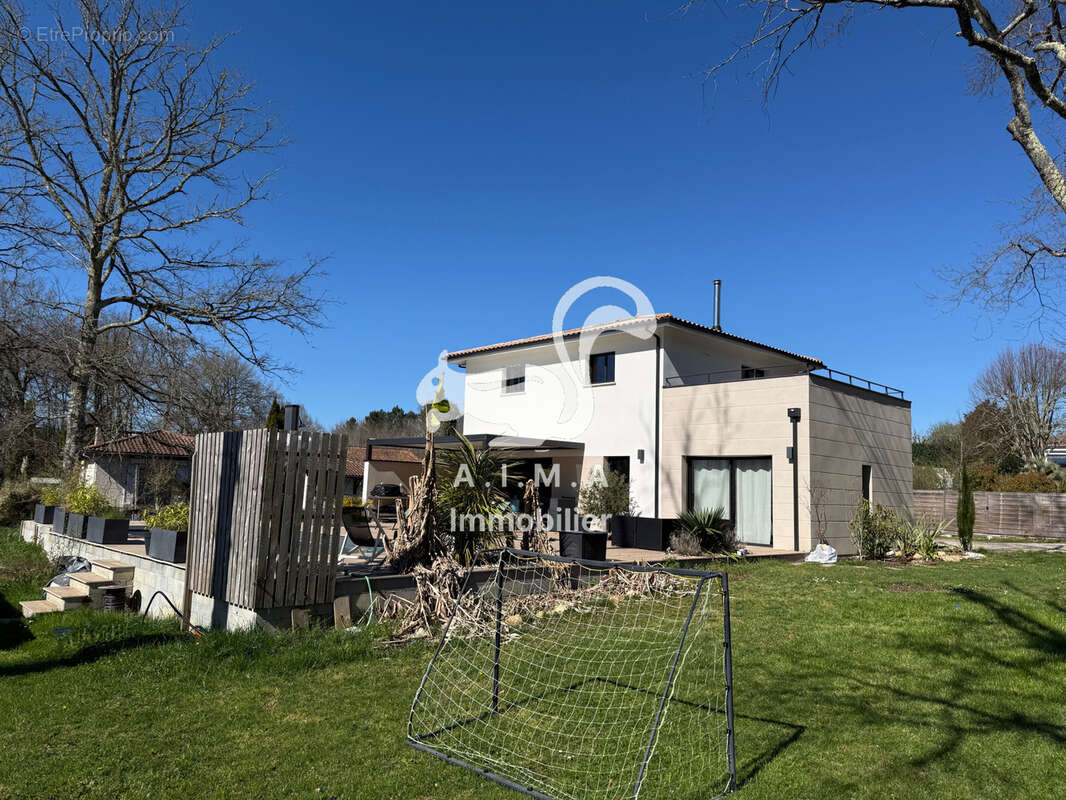 Mios, contemporaine récente avec de belles prestations - photo 12